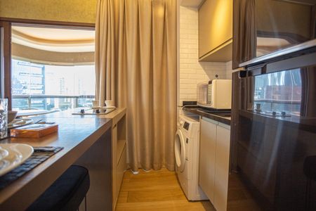 Studio para alugar com 50m², 1 quarto e 2 vagas Studio para alugar com 50m², 1 quarto e 2 vagasCozinha