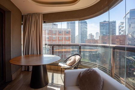 Studio para alugar com 50m², 1 quarto e 2 vagas Studio para alugar com 50m², 1 quarto e 2 vagasVaranda