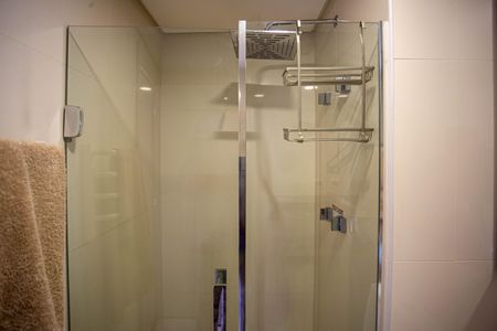 Studio para alugar com 50m², 1 quarto e 2 vagas Studio para alugar com 50m², 1 quarto e 2 vagasBanheiro Social