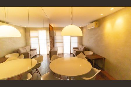 Apartamento à venda com 100m², 1 quarto e 2 vagas Apartamento à venda com 100m², 1 quarto e 2 vagasSala