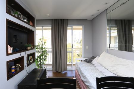 Sala de kitnet/studio para alugar com 1 quarto, 38m² em Jardim Ampliação, São Paulo