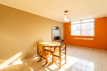 Sala de apartamento para alugar com 2 quartos, 70m² em Vila das Palmeiras, Guarulhos