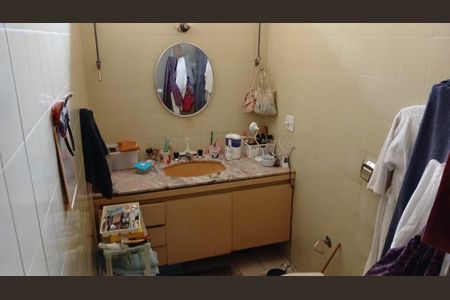 Casa à venda com 400m², 3 quartos e 3 vagas Casa à venda com 400m², 3 quartos e 3 vagasQuarto