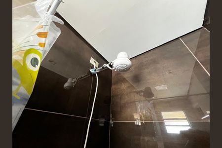 Casa à venda com 499m², 5 quartos e 8 vagas Casa à venda com 499m², 5 quartos e 8 vagasBanheiro da Suíte 2