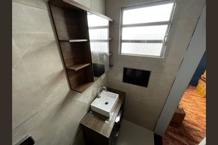 Casa à venda com 499m², 5 quartos e 8 vagas Casa à venda com 499m², 5 quartos e 8 vagasBanheiro da Suíte 1