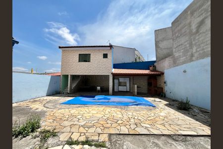 Casa à venda com 499m², 5 quartos e 8 vagas Casa à venda com 499m², 5 quartos e 8 vagasQuintal