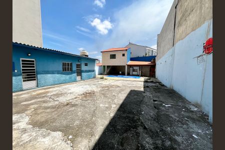 Casa à venda com 499m², 5 quartos e 8 vagas Casa à venda com 499m², 5 quartos e 8 vagasQuintal