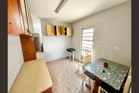 Casa à venda com 499m², 5 quartos e 8 vagas Casa à venda com 499m², 5 quartos e 8 vagasEdicula