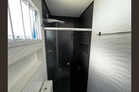 Casa à venda com 499m², 5 quartos e 8 vagas Casa à venda com 499m², 5 quartos e 8 vagasBanheiro da Suíte 3