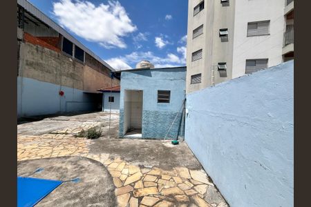 Casa à venda com 499m², 5 quartos e 8 vagas Casa à venda com 499m², 5 quartos e 8 vagasQuintal