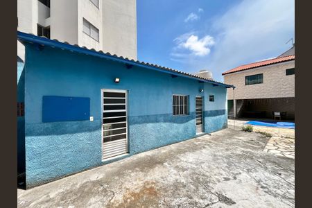 Casa à venda com 499m², 5 quartos e 8 vagas Casa à venda com 499m², 5 quartos e 8 vagasQuintal