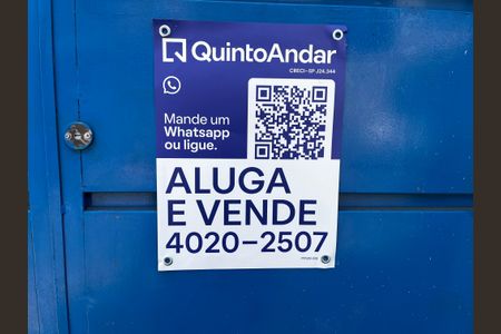 Casa à venda com 499m², 5 quartos e 8 vagas Casa à venda com 499m², 5 quartos e 8 vagasPlaquinha