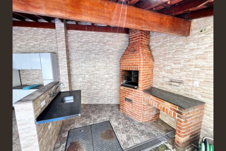 Casa à venda com 499m², 5 quartos e 8 vagas Casa à venda com 499m², 5 quartos e 8 vagasÁrea comum - Churrasqueira