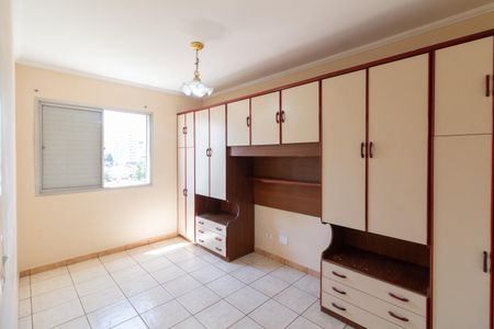 Quarto 1 de apartamento para alugar com 2 quartos, 61m² em Jardim Ester, São Paulo