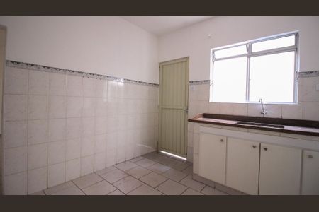 Sala/Cozinha de casa para alugar com 1 quarto, 40m² em Vila Darli, São Paulo