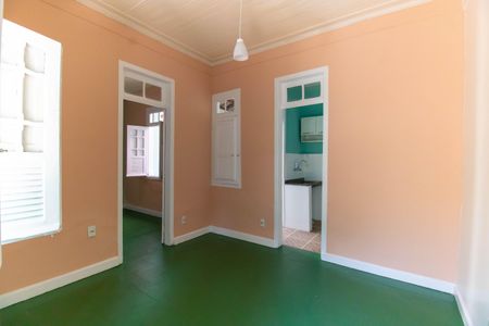 Sala de casa à venda com 2 quartos, 130m² em Centro, Niterói