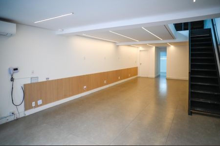 Sala de casa para alugar com 3 quartos, 261m² em Aclimação, São Paulo