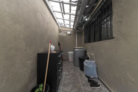 Casa à venda com 236m², 5 quartos e 2 vagas Casa à venda com 236m², 5 quartos e 2 vagasLavanderia -Casa 2