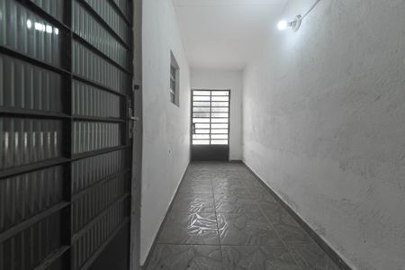 Casa à venda com 236m², 5 quartos e 2 vagas Casa à venda com 236m², 5 quartos e 2 vagasCorredor