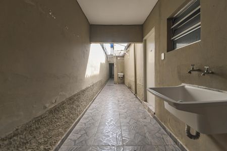Casa à venda com 236m², 5 quartos e 2 vagas Casa à venda com 236m², 5 quartos e 2 vagasÁrea comum - Lavanderia -Casa 1