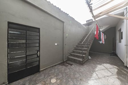 Casa à venda com 236m², 5 quartos e 2 vagas Casa à venda com 236m², 5 quartos e 2 vagasÁrea comum - Lavanderia -Casa 1