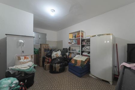 Casa à venda com 236m², 5 quartos e 2 vagas Casa à venda com 236m², 5 quartos e 2 vagasQuarto de Serviço -Casa 1