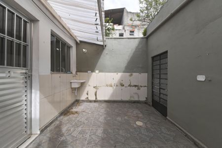 Casa à venda com 236m², 5 quartos e 2 vagas Casa à venda com 236m², 5 quartos e 2 vagasÁrea comum - Lavanderia -Casa 1