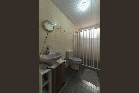 Casa à venda com 236m², 5 quartos e 2 vagas Casa à venda com 236m², 5 quartos e 2 vagasBanheiro -Casa 2