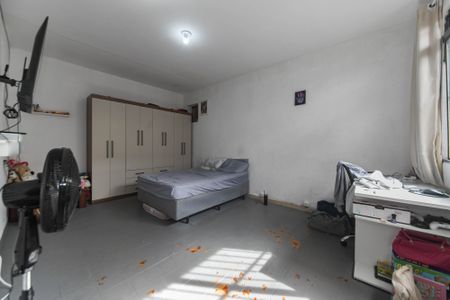 Casa à venda com 236m², 5 quartos e 2 vagas Casa à venda com 236m², 5 quartos e 2 vagasQuarto -Casa 2