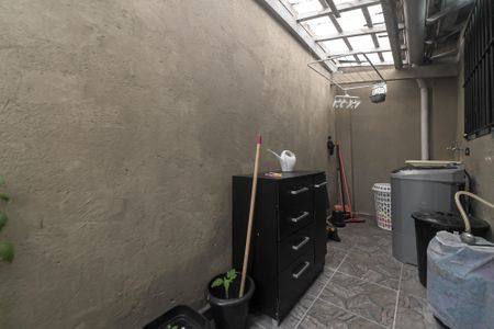 Casa à venda com 236m², 5 quartos e 2 vagas Casa à venda com 236m², 5 quartos e 2 vagasLavanderia -Casa 2