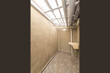 Casa à venda com 236m², 5 quartos e 2 vagas Casa à venda com 236m², 5 quartos e 2 vagasÁrea comum - Lavanderia -Casa 1