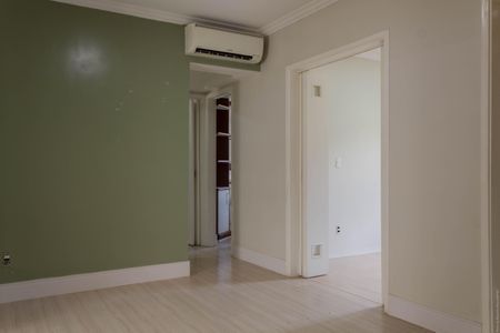 Sala de casa de condomínio à venda com 3 quartos, 80m² em Suiço, São Bernardo do Campo