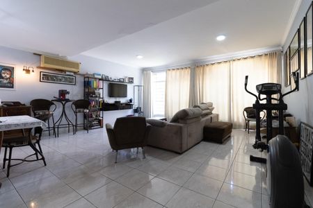 Sala de casa para alugar com 5 quartos, 340m² em Liberdade, São Paulo