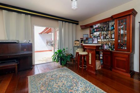 Sala de casa à venda com 4 quartos, 269m² em Chácara Monte Alegre, São Paulo