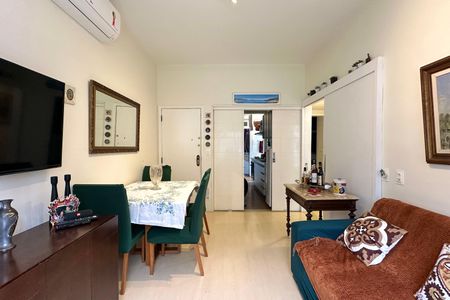 Sala de apartamento para alugar com 2 quartos, 75m² em Leblon, Rio de Janeiro