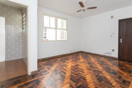 Sala de apartamento para alugar com 2 quartos, 76m² em São João, Porto Alegre
