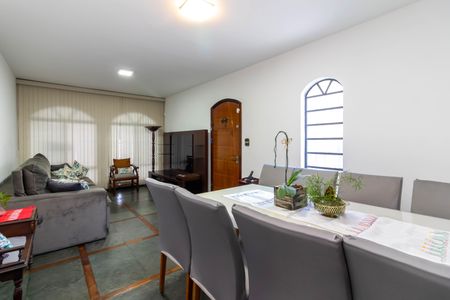 Sala de Jantar de casa à venda com 4 quartos, 270m² em Jardim Santa Inês, São Paulo