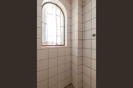 Banheiro de apartamento para alugar com 1 quarto, 52m² em Medianeira, Porto Alegre