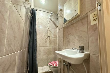 Banheiro Social de apartamento à venda com 1 quarto, 30m² em Copacabana, Rio de Janeiro