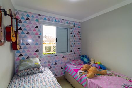 Quarto 2 de apartamento para alugar com 2 quartos, 47m² em Vila Antonieta, São Paulo