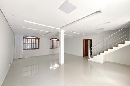 Sala de casa à venda com 3 quartos, 360m² em Fernão Dias, Belo Horizonte