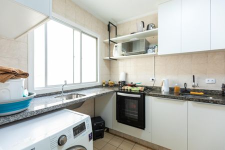 Cozinha de apartamento à venda com 2 quartos, 63m² em Vila Orozimbo Maia, Campinas