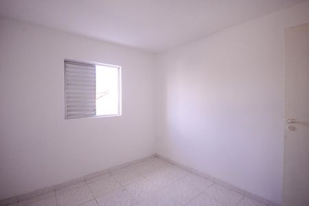 Quarto 1 de casa para alugar com 2 quartos, 50m² em Vila Brasilina, São Paulo