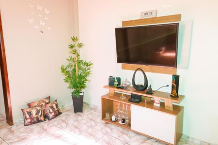 Sala de apartamento à venda com 2 quartos, 70m² em Pilares, Rio de Janeiro