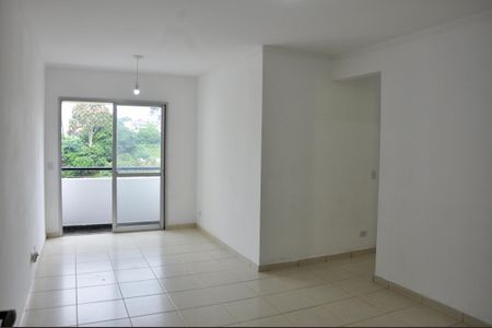 Sala de apartamento para alugar com 3 quartos, 74m² em Vila Amélia, São Paulo
