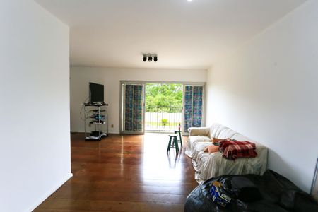 Apartamento para alugar com 198m², 4 quartos e 3 vagas Apartamento para alugar com 198m², 4 quartos e 3 vagasSala