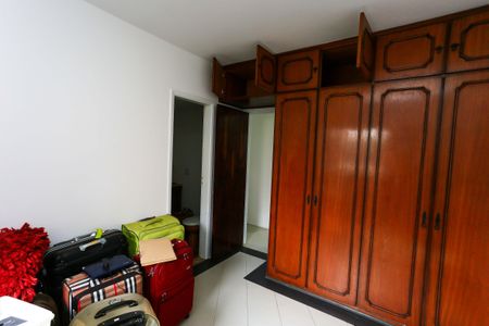 Apartamento para alugar com 198m², 4 quartos e 3 vagas Apartamento para alugar com 198m², 4 quartos e 3 vagasSuíte 2