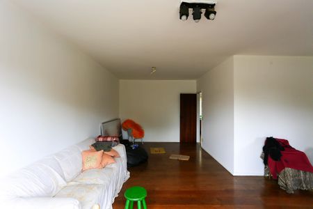 Apartamento para alugar com 198m², 4 quartos e 3 vagas Apartamento para alugar com 198m², 4 quartos e 3 vagasSala