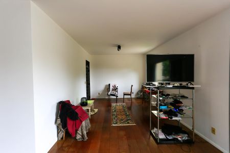 Apartamento para alugar com 198m², 4 quartos e 3 vagas Apartamento para alugar com 198m², 4 quartos e 3 vagasSala