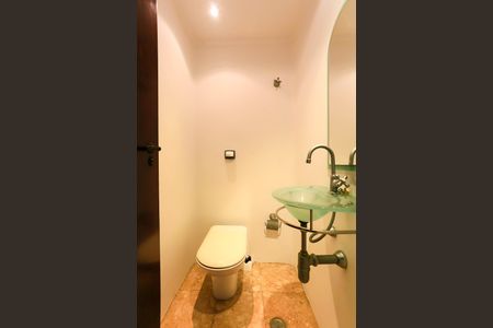 Apartamento para alugar com 198m², 4 quartos e 3 vagas Apartamento para alugar com 198m², 4 quartos e 3 vagasLavabo